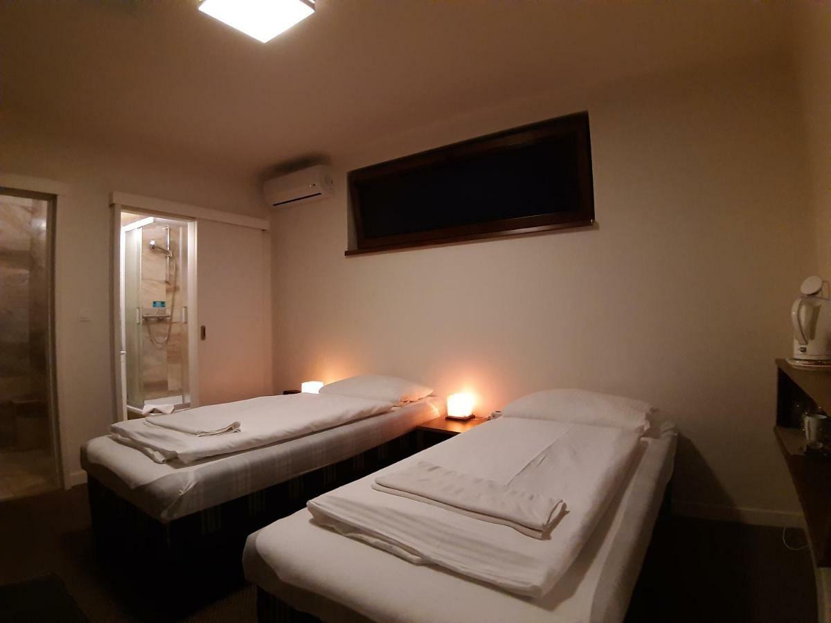 A7 Apartments Komárno Eksteriør billede